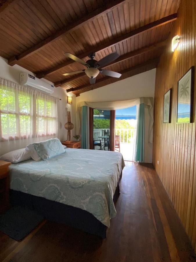The Isabela Beach House Puerto Villamil Exterior foto